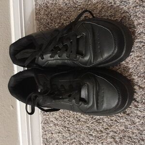 Size 8 in Women's, Black